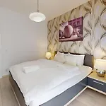 Family House By The River Odra -panoramic Terrace - 3room With 2 Separate Bedrooms And 2 Balconies By Wroapart-pl- Perfect For Family & Business Daire Wroclaw