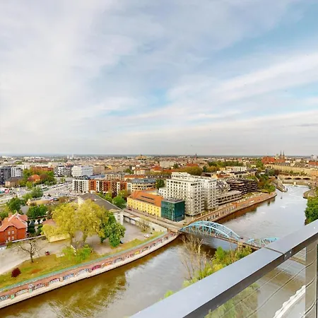 Family House By The River Odra -panoramic Terrace - 3room With 2 Separate Bedrooms And 2 Balconies By Wroapart-pl- Perfect For Family & Business Appartamento