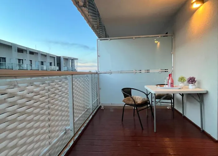 Family House By The River Odra -panoramic Terrace - 3room With 2 Separate Bedrooms And 2 Balconies By Wroapart-pl- Perfect For Family & Business Breslavia