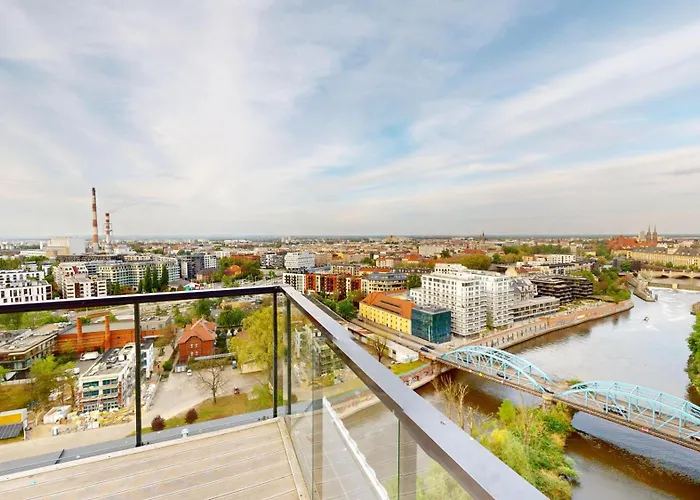 Family House By The River Odra -panoramic Terrace - 3room With 2 Separate Bedrooms And 2 Balconies By Wroapart-pl- Perfect For Family & Business Breslavia